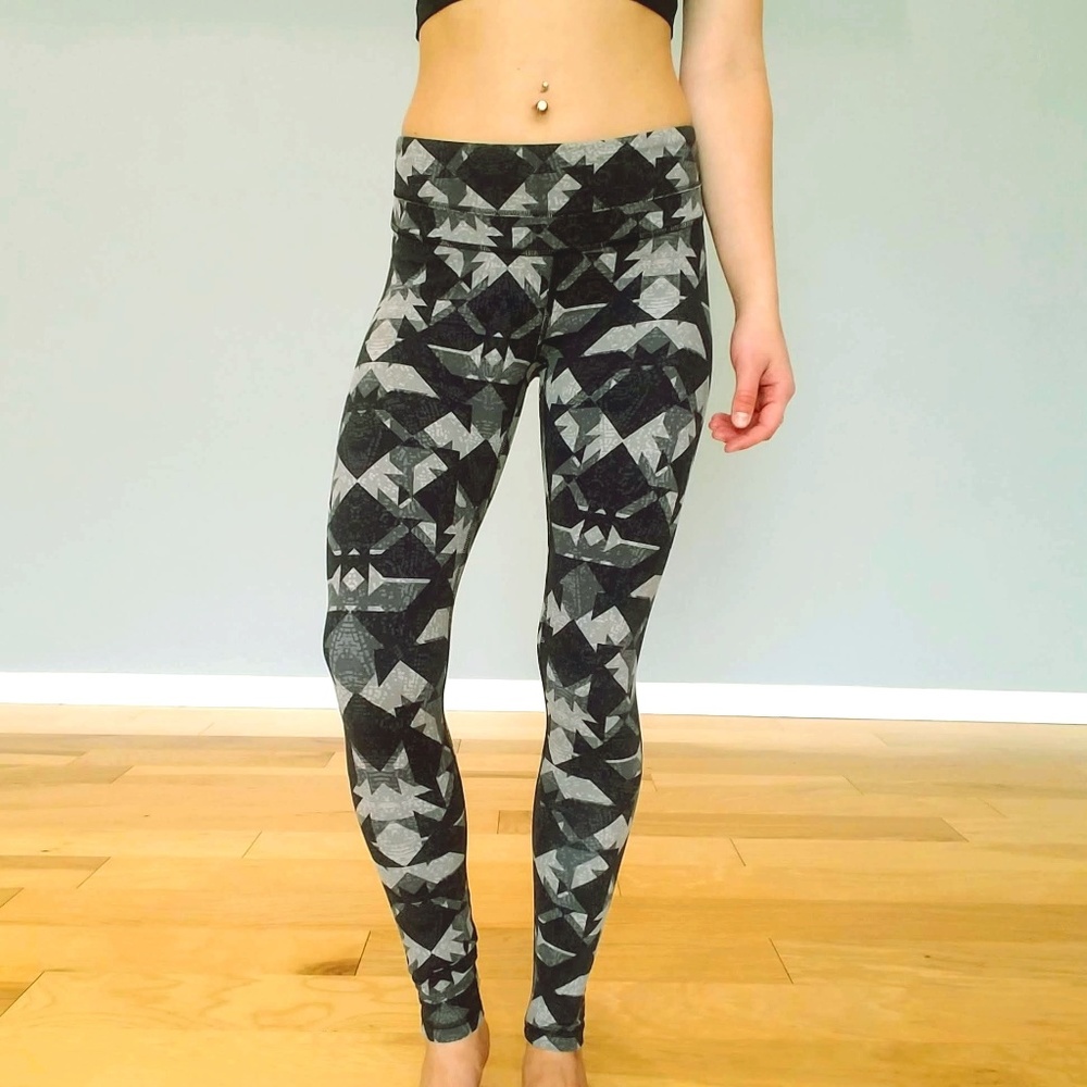 Lucy Geometric Leggings